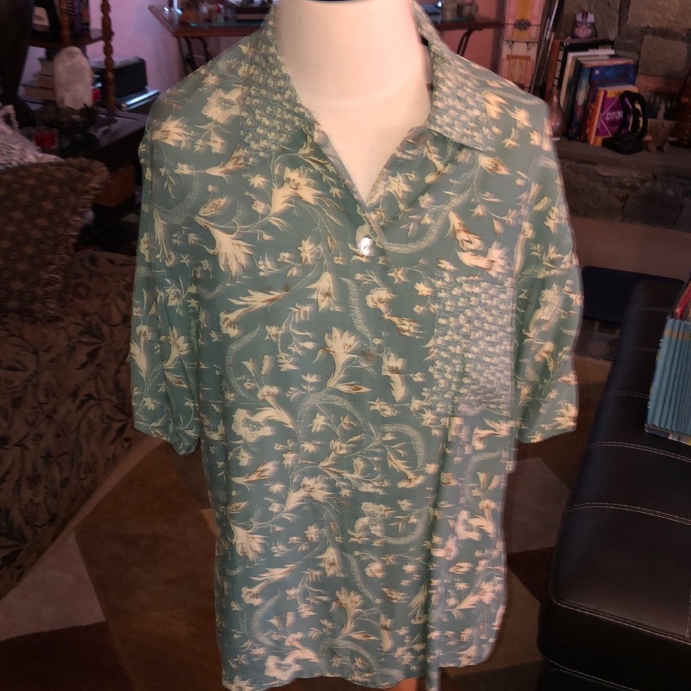 Beautiful rayon blend blue and cream button Down
